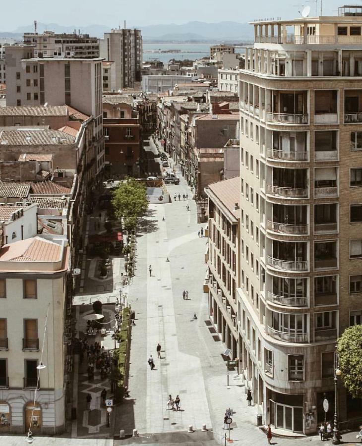 Al Corso Bed and Breakfast Cagliari Exteriör bild